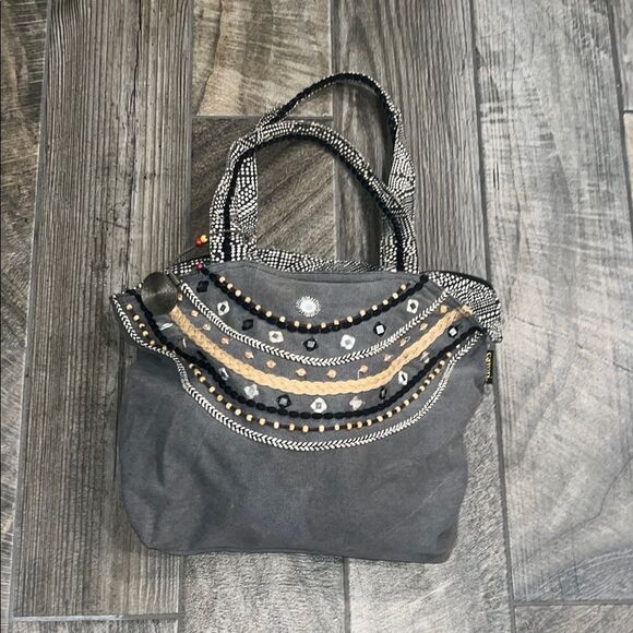 Catori Elegant boho Black and Tan Tote with Eye-Catching Design - Picture 1 of 4